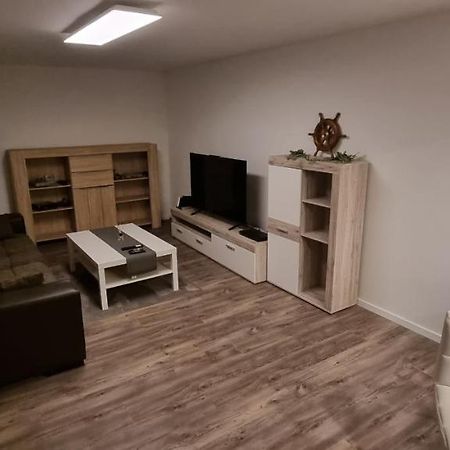 3 Zimmer Ferienwohnung In Jever Exterior photo